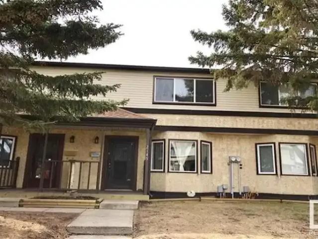 3 Bedroom Townhouse Edmonton AB 105643252