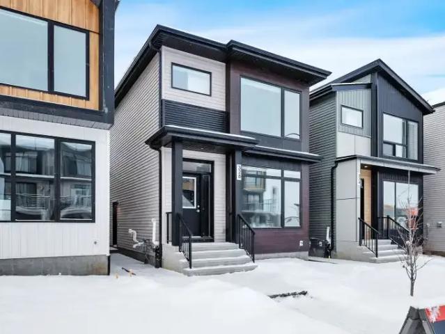3 Bedroom Townhouse Edmonton AB 105643349