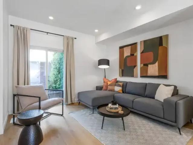 3 Bedroom Townhouse Edmonton AB 105601943