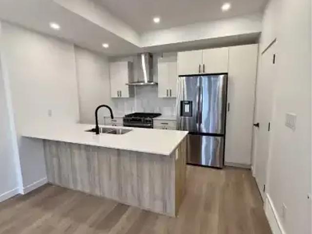 3 Bedroom Townhouse Edmonton AB 106181494