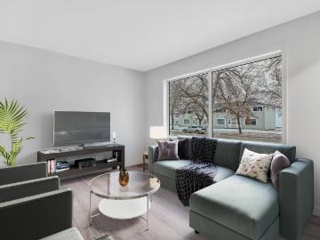 3 Bedroom Townhouse for rent in Meadow Park Estates in 100 Gladmer Park, Saskatoon, Queen Elizabeth, S7J 2X3