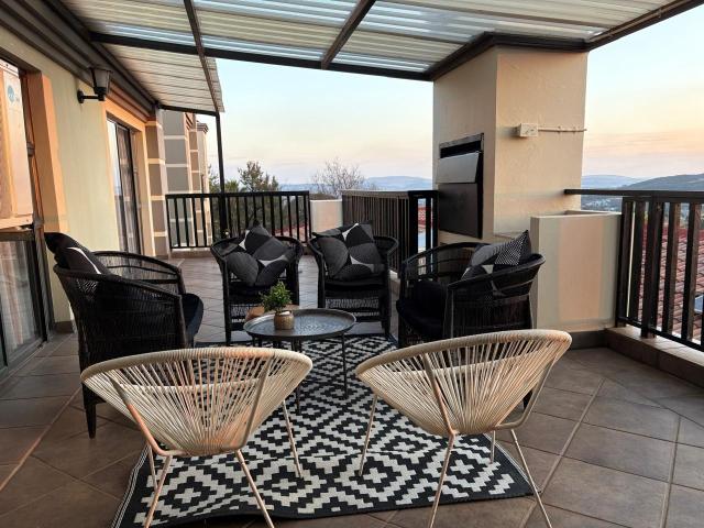 3 Bedroom Townhouse For Sale in Mulbarton