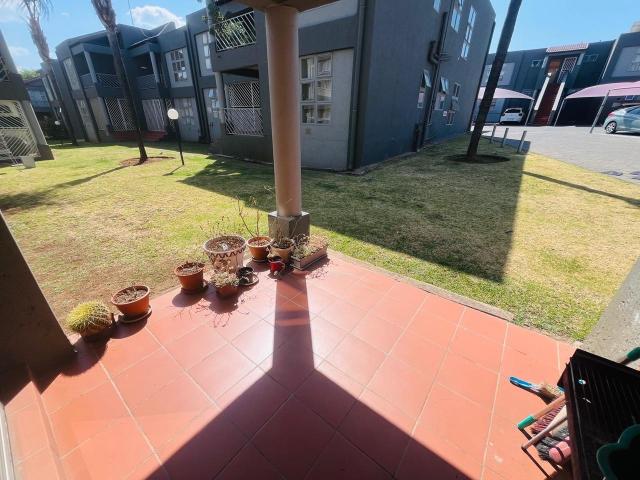 3 Bedroom Townhouse For Sale in Mulbarton