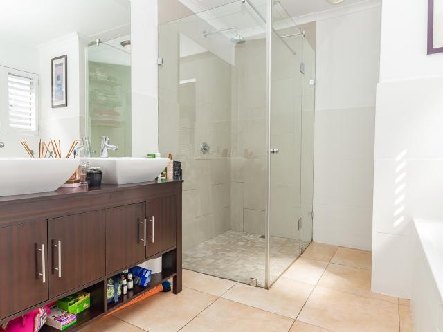 3 Bedroom Townhouse For Sale in Maroeladal