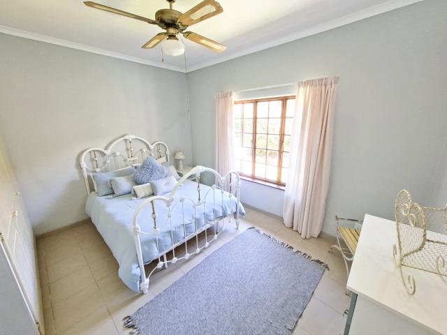 3 Bedroom Townhouse For Sale in Margate