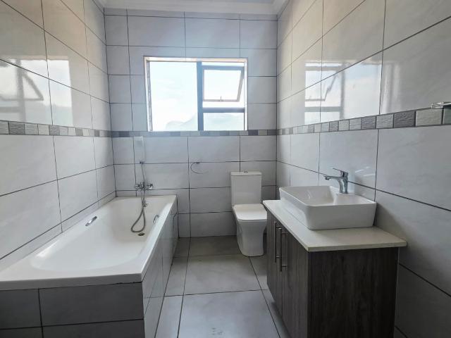 3 Bedroom Townhouse For Sale in Melodie