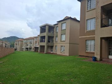 3 Bedroom Townhouse For Sale in Meredale