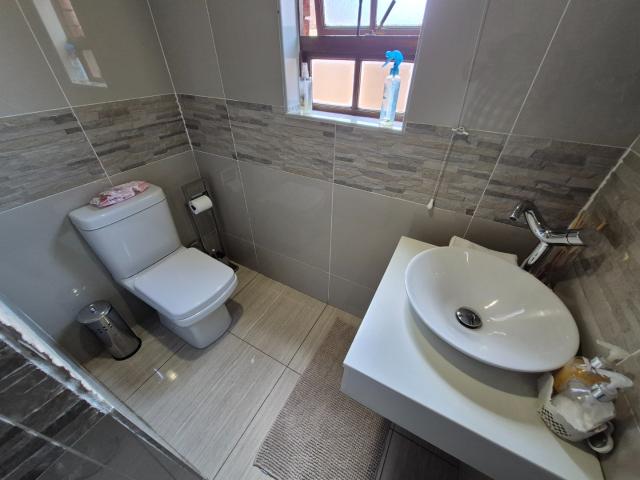 3 Bedroom Townhouse For Sale in Meyersdal