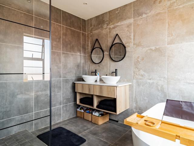 3 Bedroom Townhouse For Sale in Meyersdal