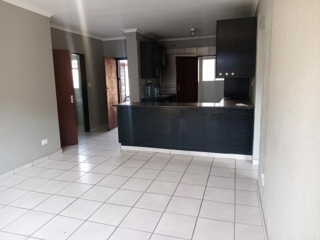 3 Bedroom Townhouse For Sale in Middelburg Central