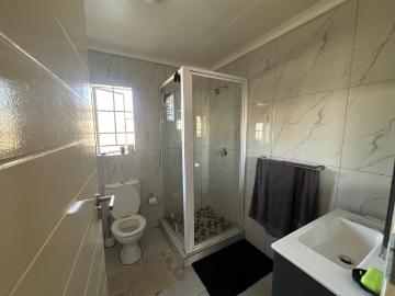 3 Bedroom Townhouse For Sale in Mooikloof