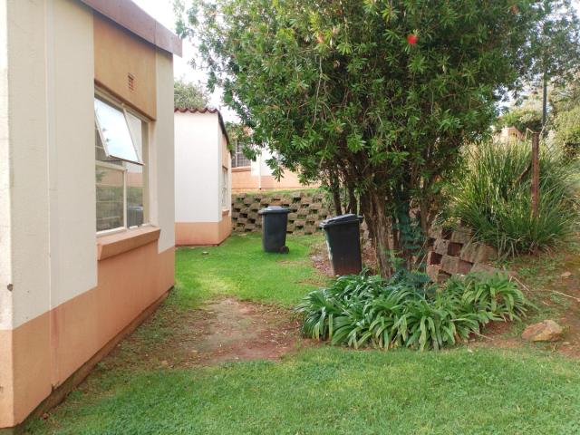 3 Bedroom Townhouse For Sale in Mondeor