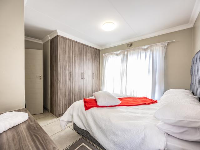 3 Bedroom Townhouse For Sale in Montana