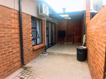 3 Bedroom Townhouse For Sale in Montana