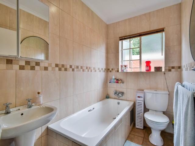 3 Bedroom Townhouse For Sale in Montana