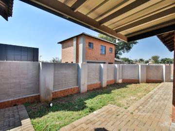 3 Bedroom Townhouse For Sale in Montana