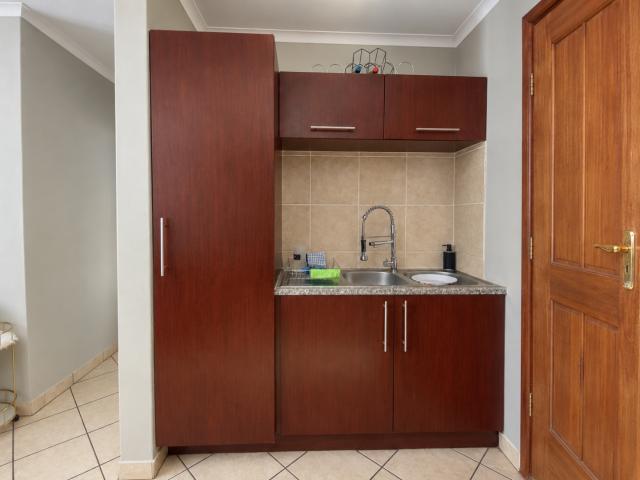 3 Bedroom Townhouse For Sale in Montana Tuine