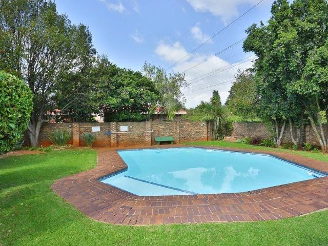 3 Bedroom Townhouse For Sale in Montgomery Park