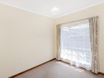 3 Bedroom Townhouse For Sale in Montgomery Park