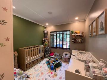 3 Bedroom Townhouse For Sale in Montrose