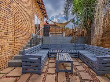 3 Bedroom Townhouse For Sale in Moreleta Park