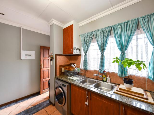 3 Bedroom Townhouse For Sale in Moreleta Park