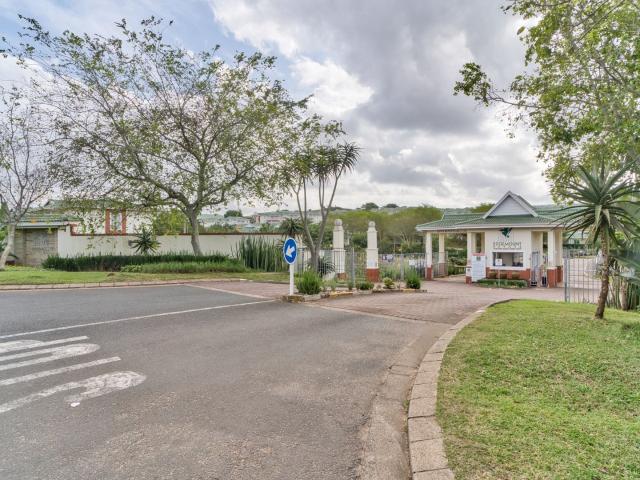 3 Bedroom Townhouse For Sale in Mount Edgecombe