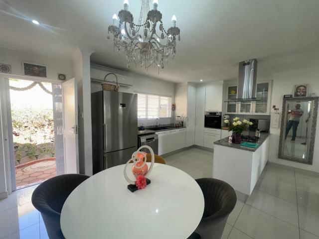 3 Bedroom Townhouse For Sale in Mount Edgecombe