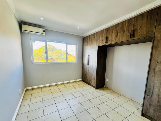 3 Bedroom Townhouse For Sale in Mount Edgecombe