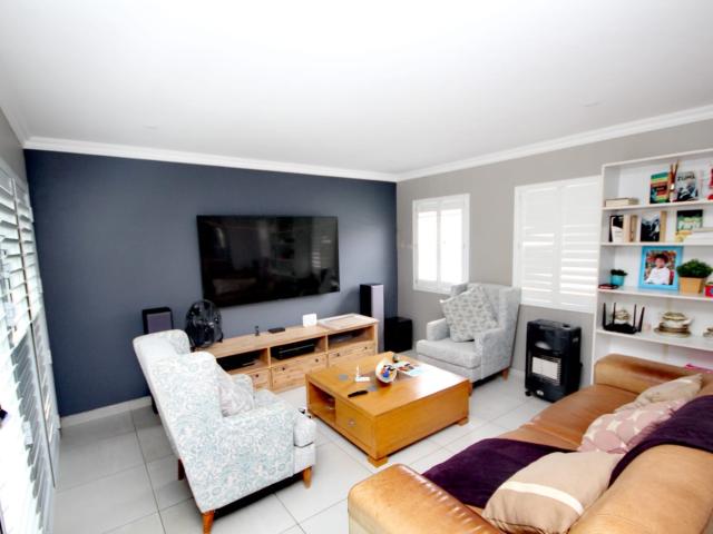 3 Bedroom Townhouse For Sale in Nahoon Valley Park