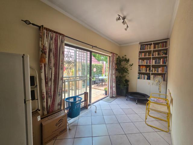 3 Bedroom Townhouse For Sale in New Redruth