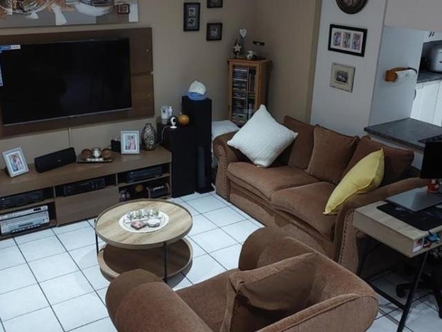 3 Bedroom Townhouse For Sale in New Redruth