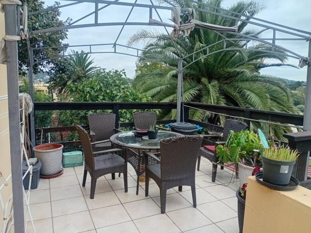 3 Bedroom Townhouse For Sale in Oakdene