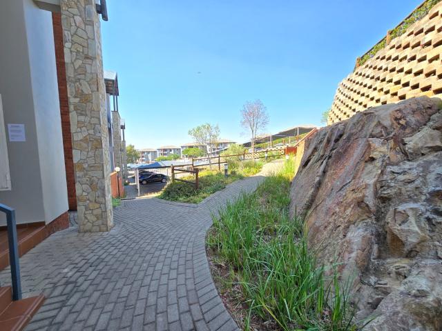 3 Bedroom Townhouse For Sale in Oakdene