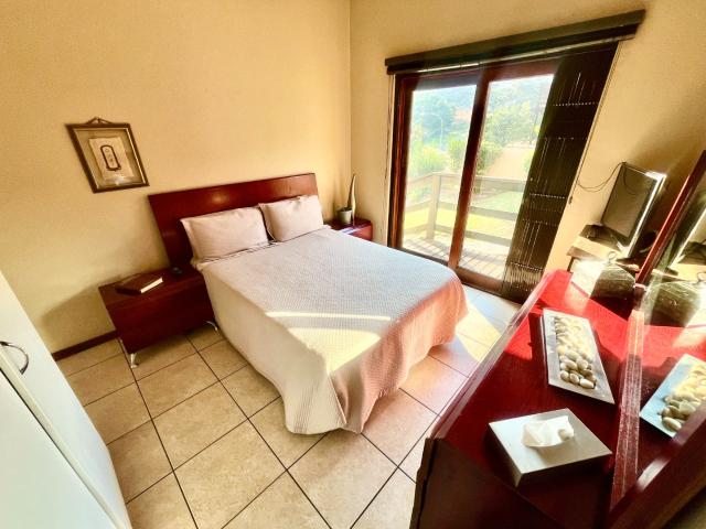 3 Bedroom Townhouse For Sale in Oakdene