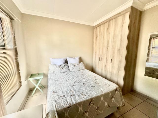 3 Bedroom Townhouse For Sale in Olympus AH