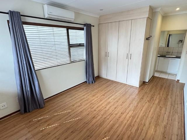 3 Bedroom Townhouse For Sale in Olympus AH