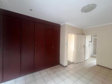 3 Bedroom Townhouse For Sale in Azalea Park