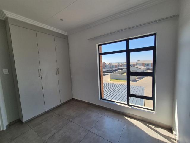 3 Bedroom Townhouse For Sale in Alberante