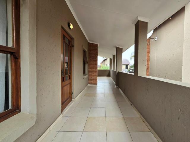 3 Bedroom Townhouse For Sale in Alberante