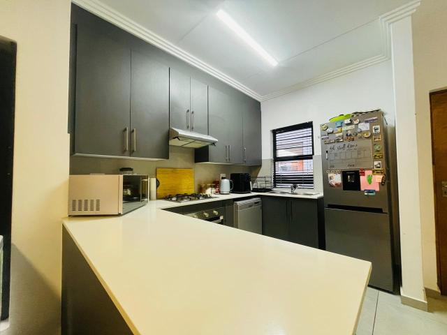 3 Bedroom Townhouse For Sale in Alberante