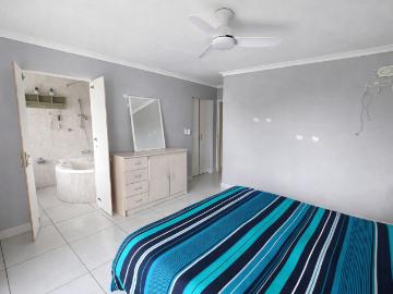 3 Bedroom Townhouse For Sale in Amanzimtoti