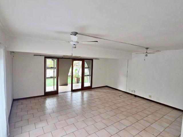 3 Bedroom Townhouse For Sale in Amanzimtoti