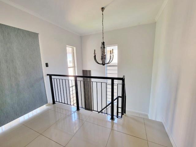 3 Bedroom Townhouse For Sale in Amanzimtoti