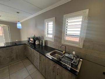3 Bedroom Townhouse For Sale in Amberfield