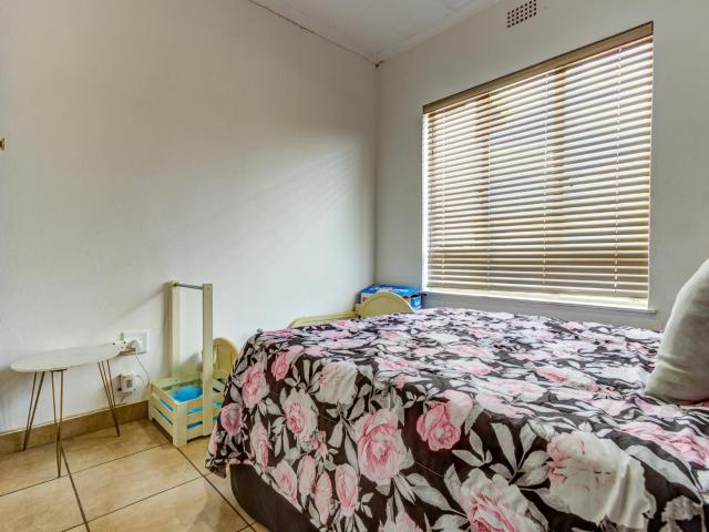 3 Bedroom Townhouse For Sale in Aston Manor