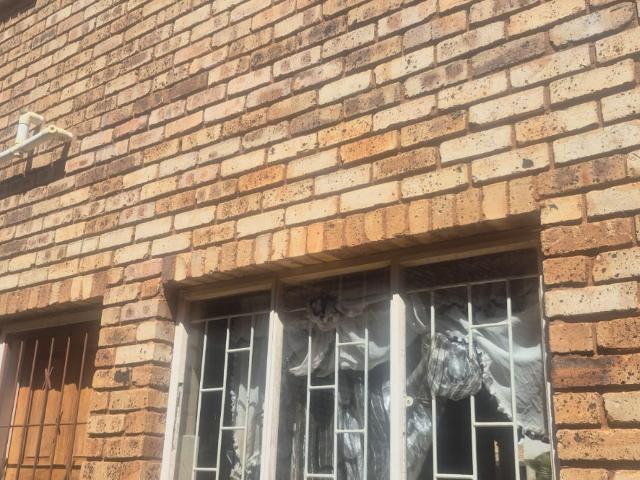 3 Bedroom Townhouse For Sale in Baillie Park