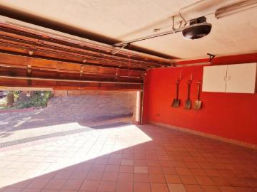 3 Bedroom Townhouse For Sale in Bassonia