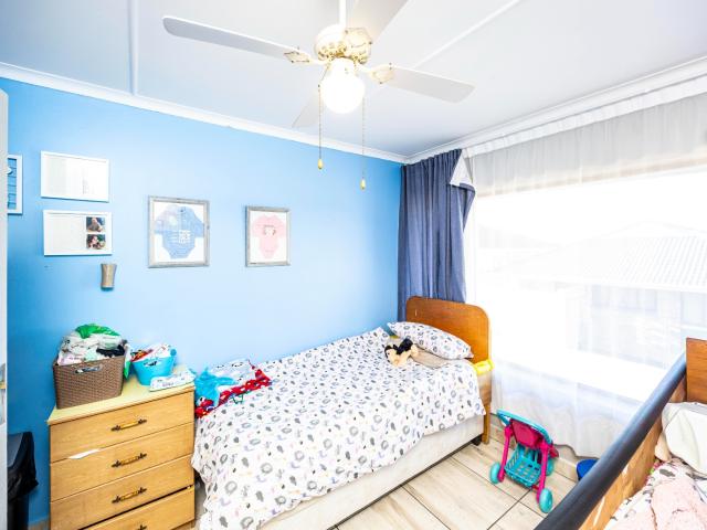 3 Bedroom Townhouse For Sale in Beacon Bay