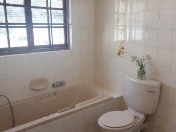 3 Bedroom Townhouse For Sale in Bedfordview